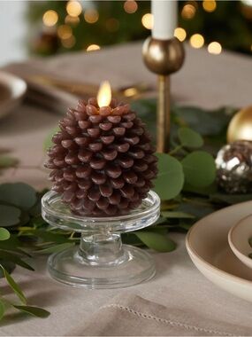 Luminara Brown Pinecone Flameless Candle 3.5x4.3 New in Box